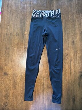 Women’s Nike Pro Black Crossover Waist Mesh Panel Leggings XS
